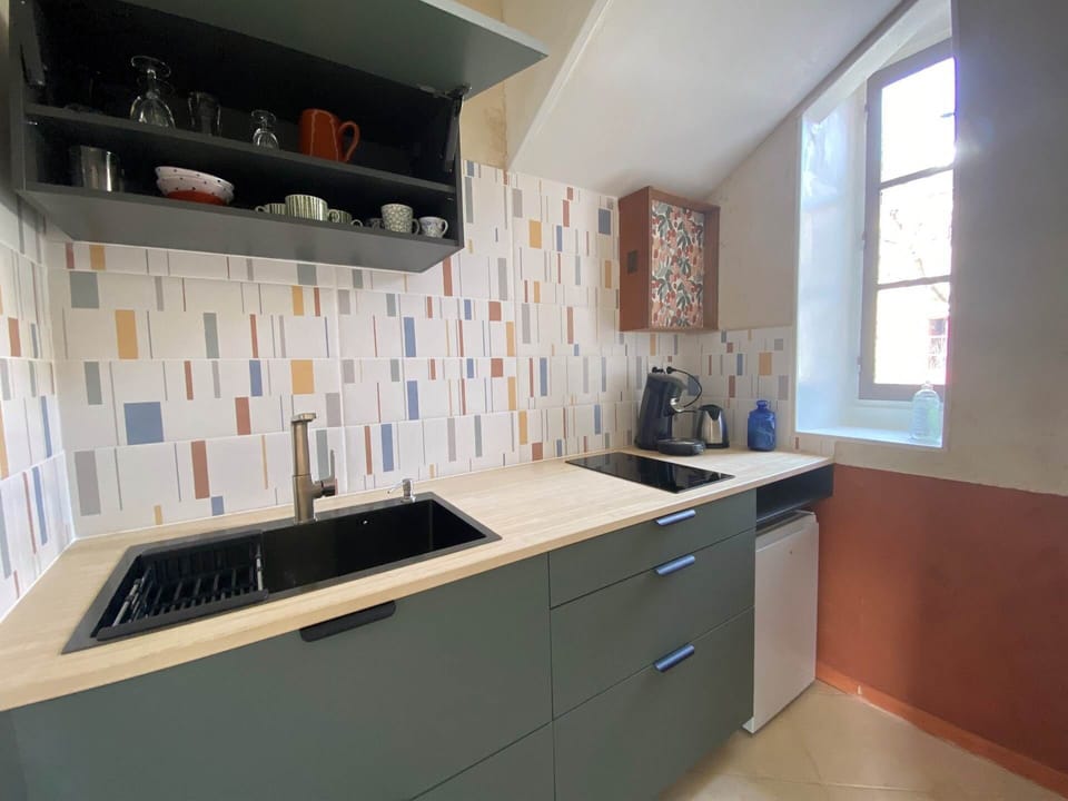 chambre-d'hôte-Etrigny- lacourqinousrelie-Mûrier-cuisine_kitchen