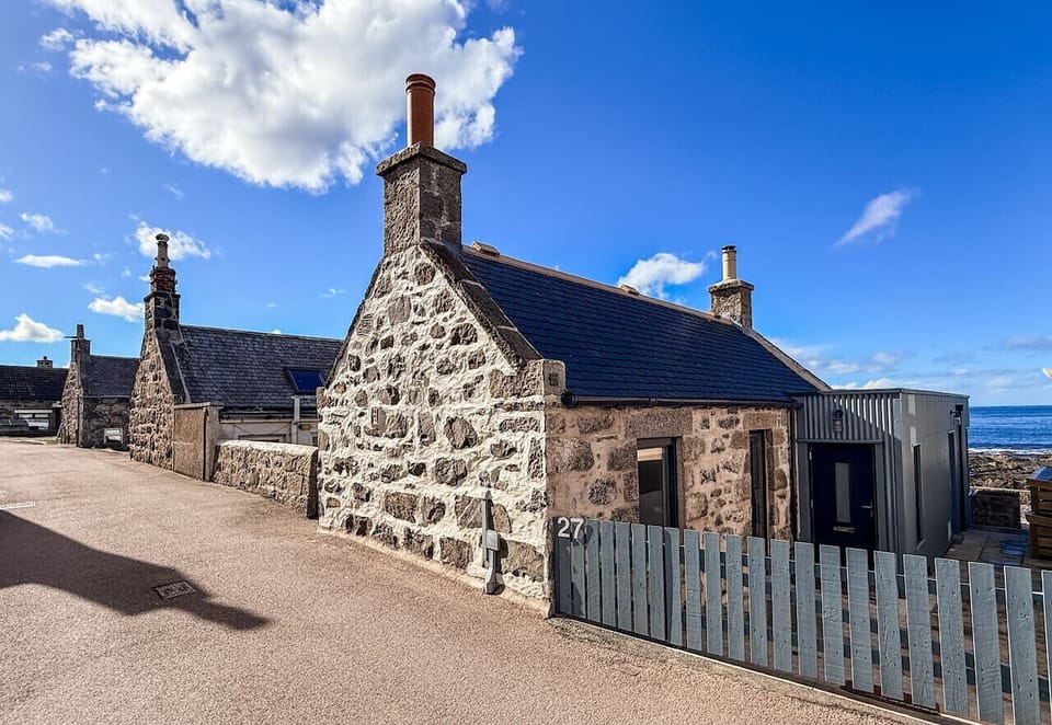 The most idyllic sea front cottage.