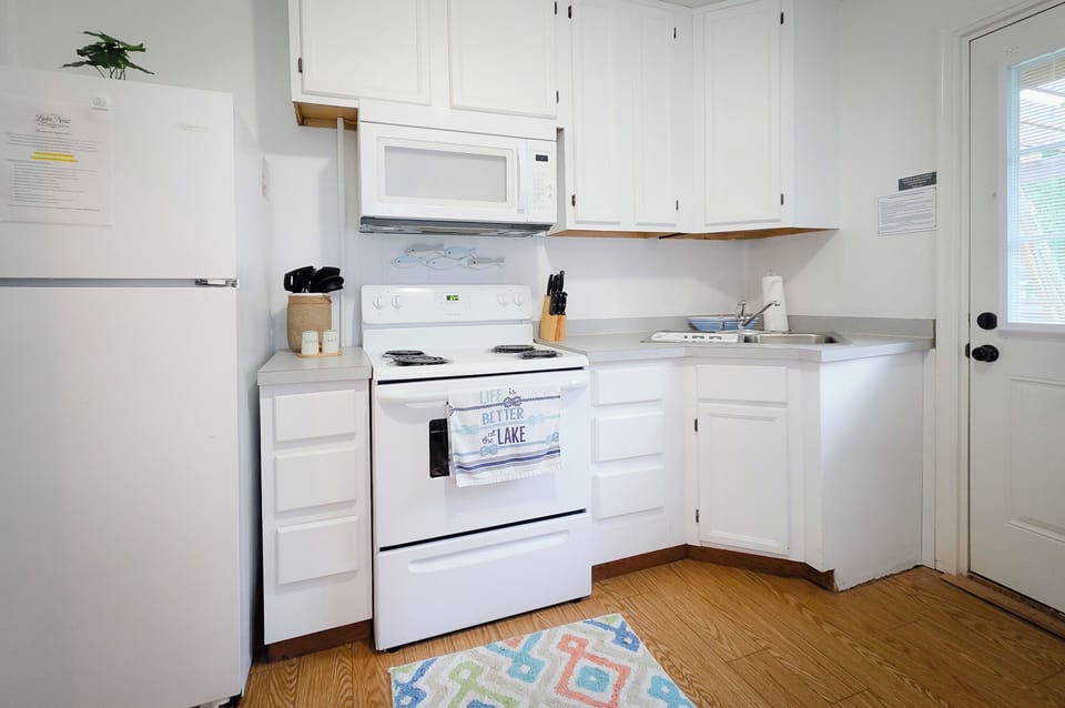 Fully equipped kitchen