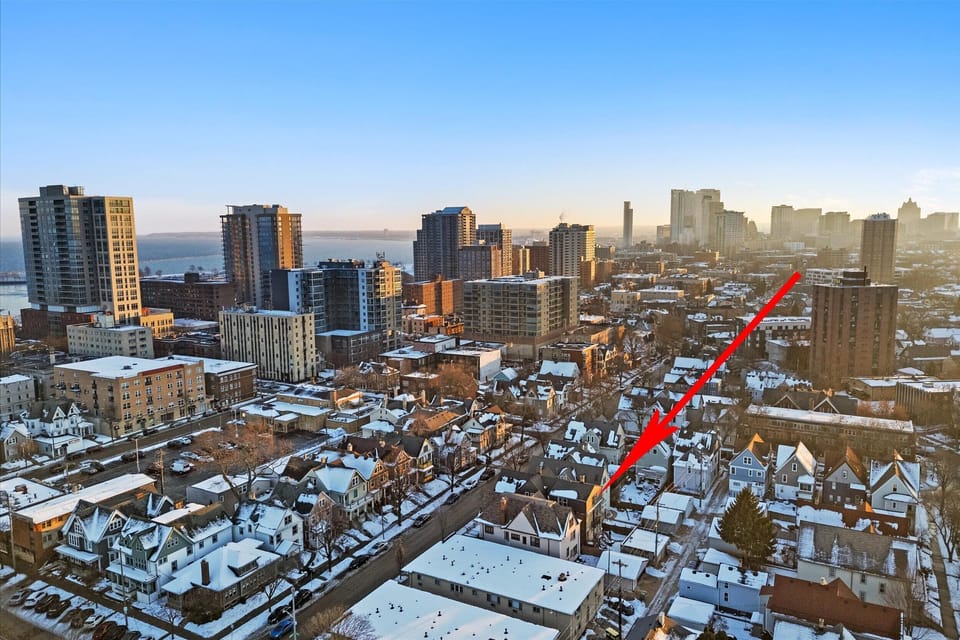 Walking distance to Bradford Beach