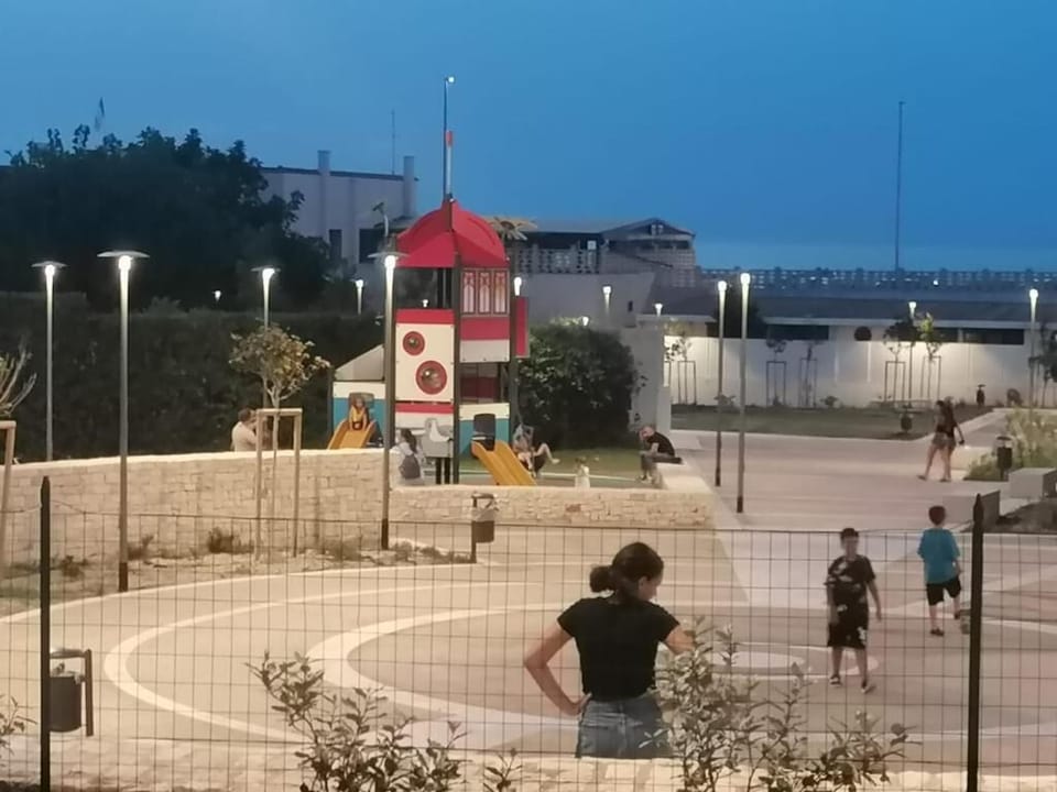 Sport court