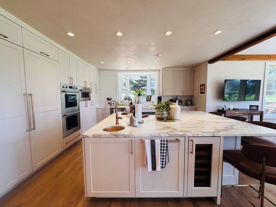 brand new kitchen sunny w subzero/wolf appliances, oversize fridge/freezer