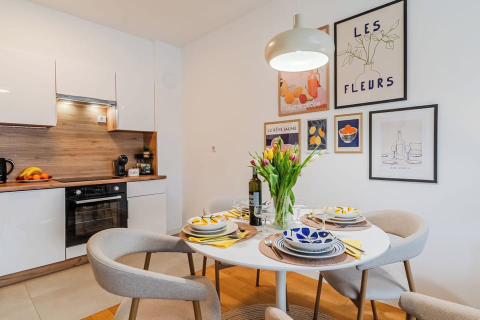 Kitchen and dining area