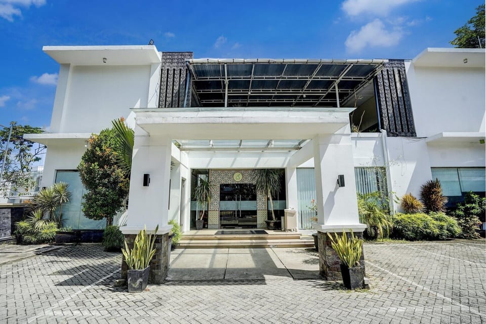 Holiday Home Exterior [summer]