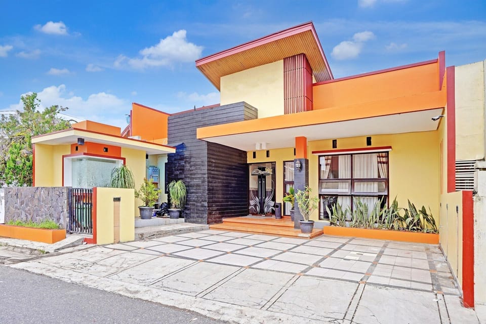 Holiday Home Exterior [summer]