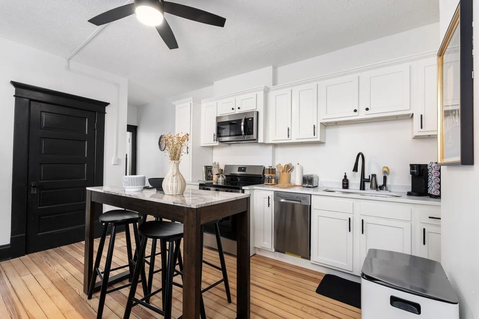 Well equipped kitchen.