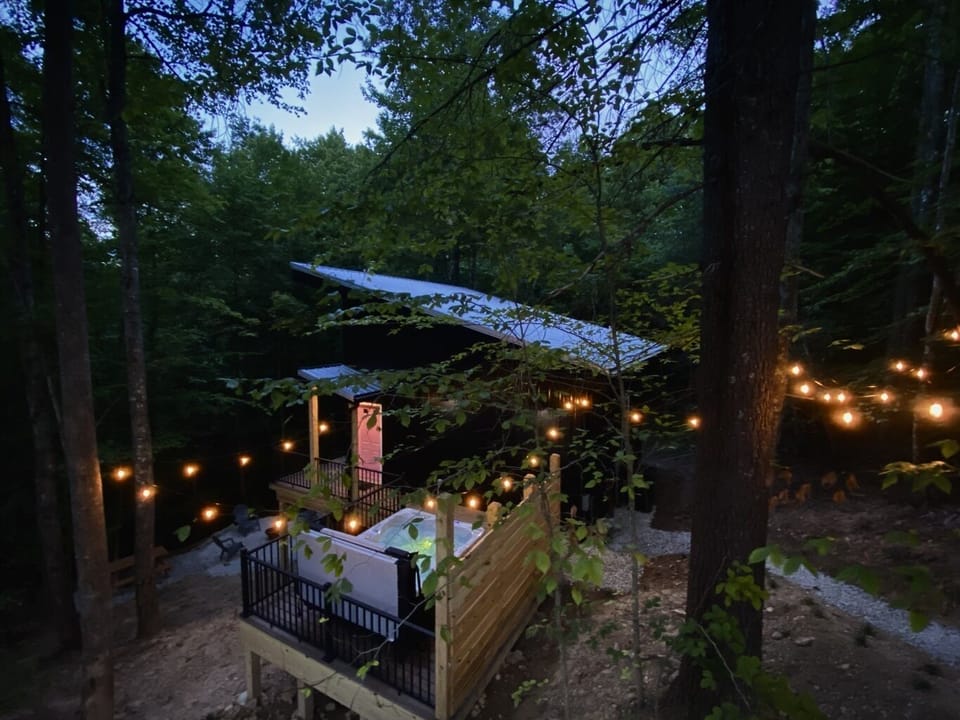 Exterior of Canopy 9