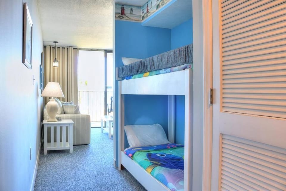 Atlantic Towers 211-large-007-015-Hall bunks-1499x1000-72dpi