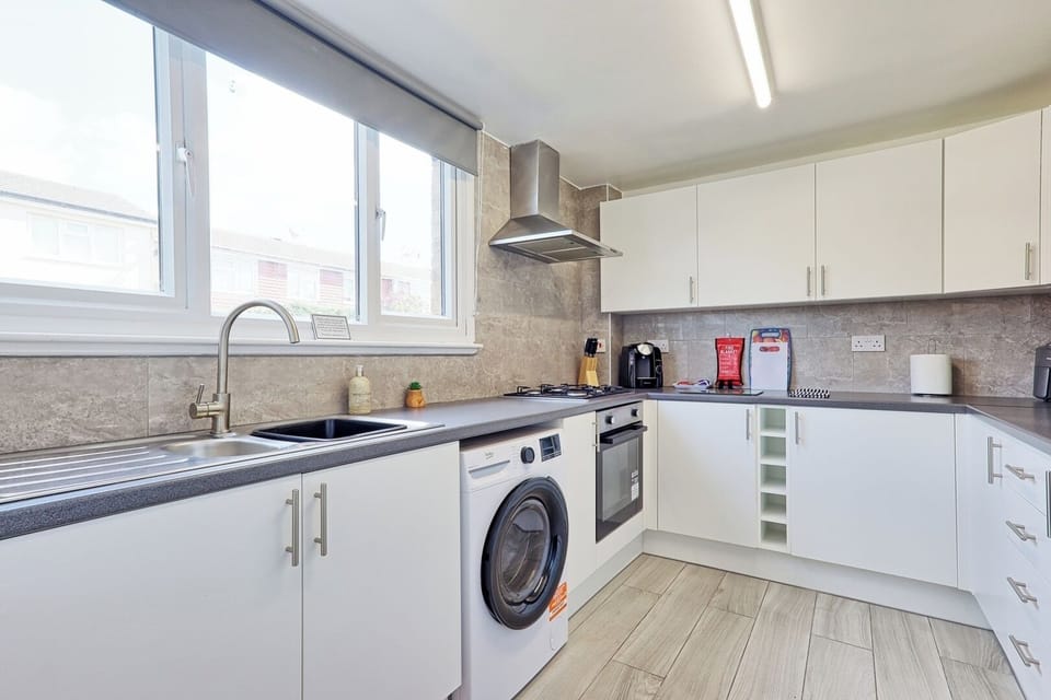 Fully equipped kitchen for all your cooking needs