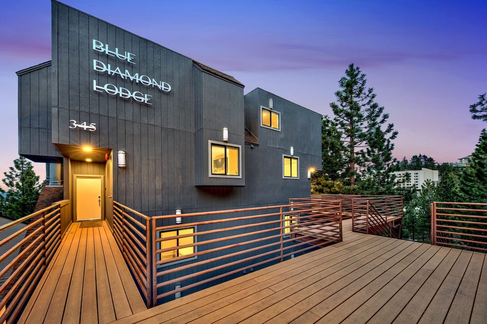 Experience the breath-taking views with the 20 foot high ceilings that capitalize on the breathtaking views of Genoa Valley