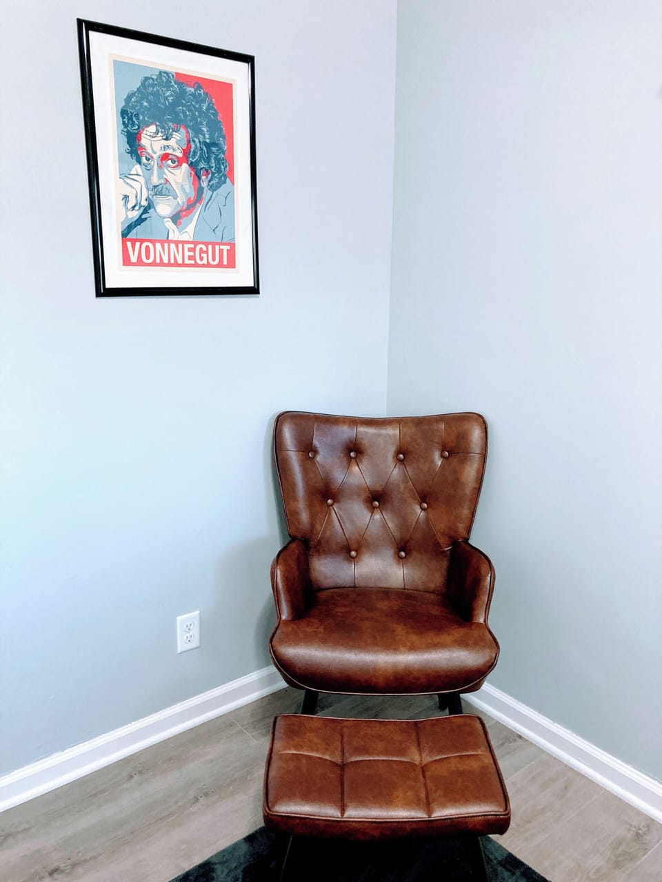 Bedroom paying tribute to Kurt Vonnegut and Indy art