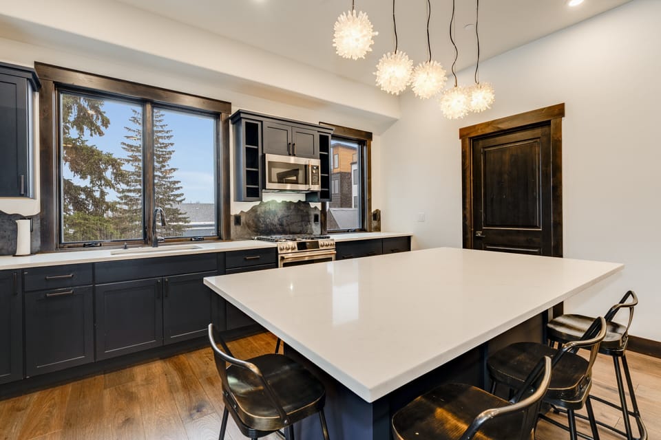 Dining seating for 8. | Main Level