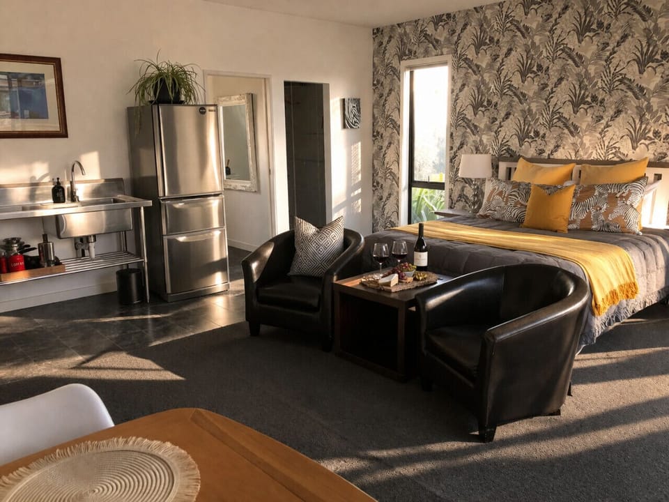 Designer studio - all the comforts of home
