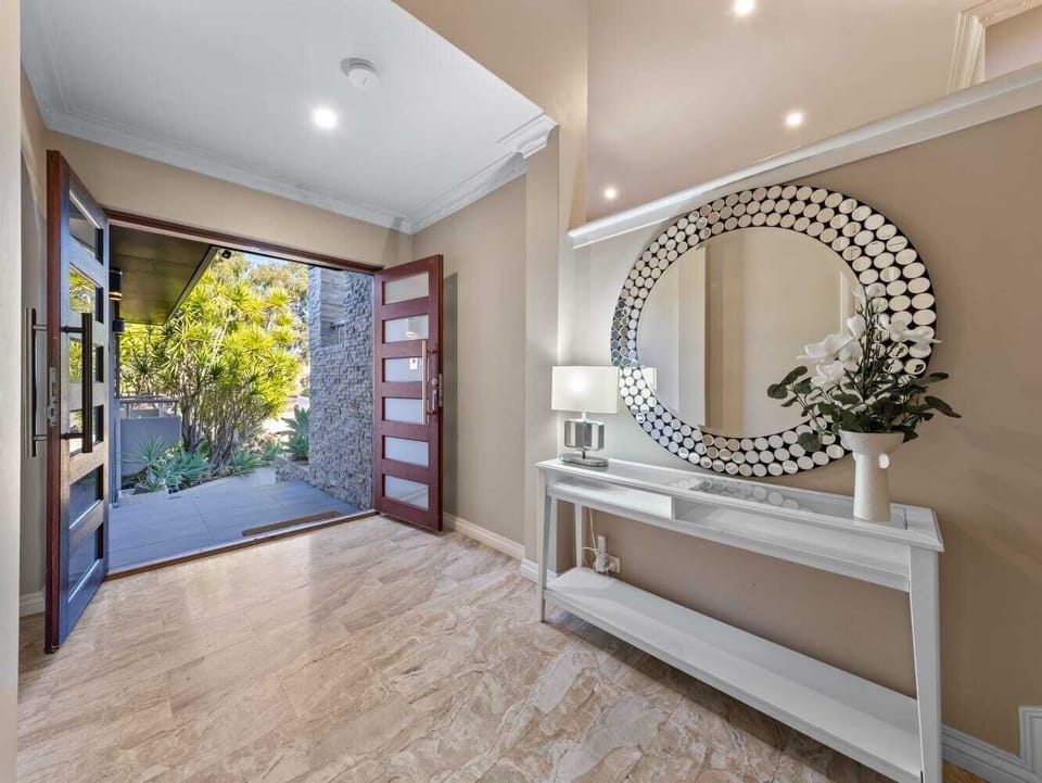 A pleasant first impression from the moment you walk in.