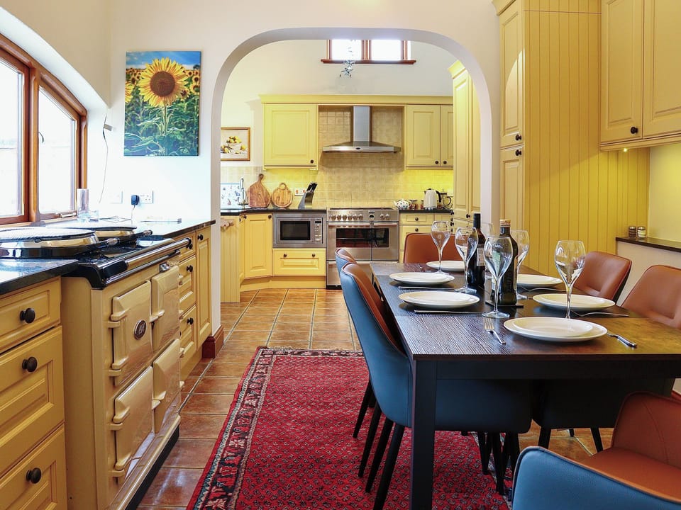 Kitchen/diner | Perryfields Barn, Inkberrow