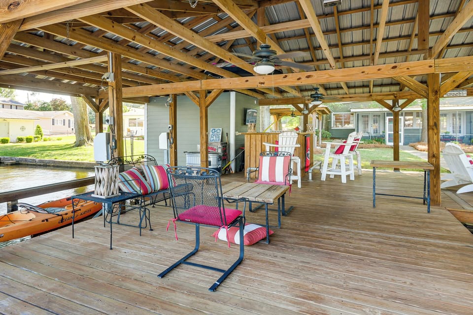 Private Dock w/ Wet Bar | Lake Access