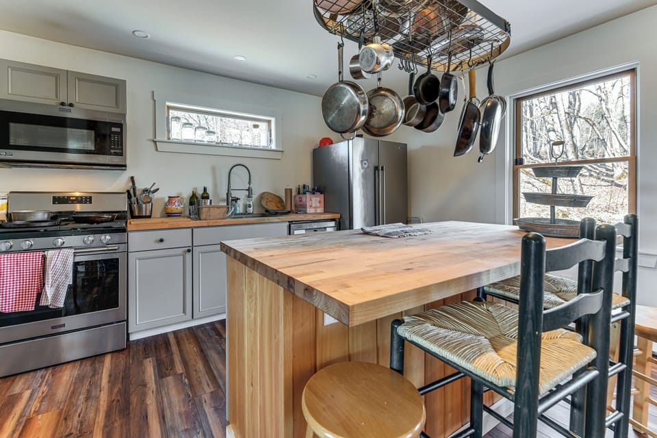 Kitchen | 1st Floor