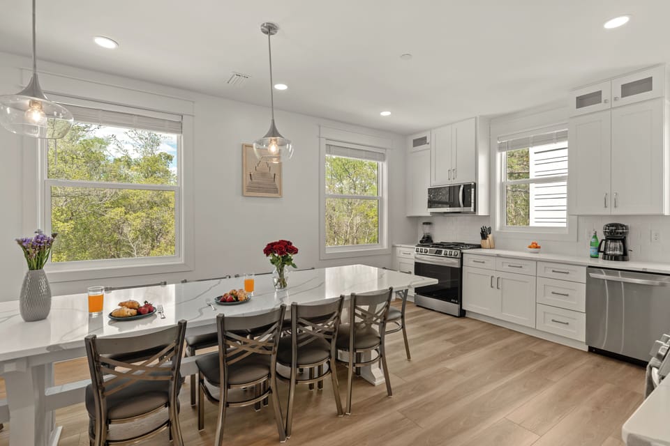 Dining area with an open layout to the kitchen.