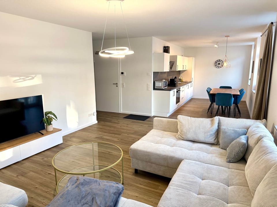Wohnzimmer und Küche_A