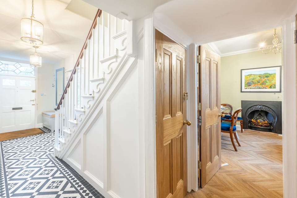 Ground floor: Stairway access to first floor