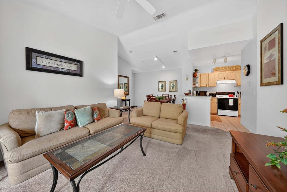 Home Decor, Furniture, Indoors, Living Room, Room