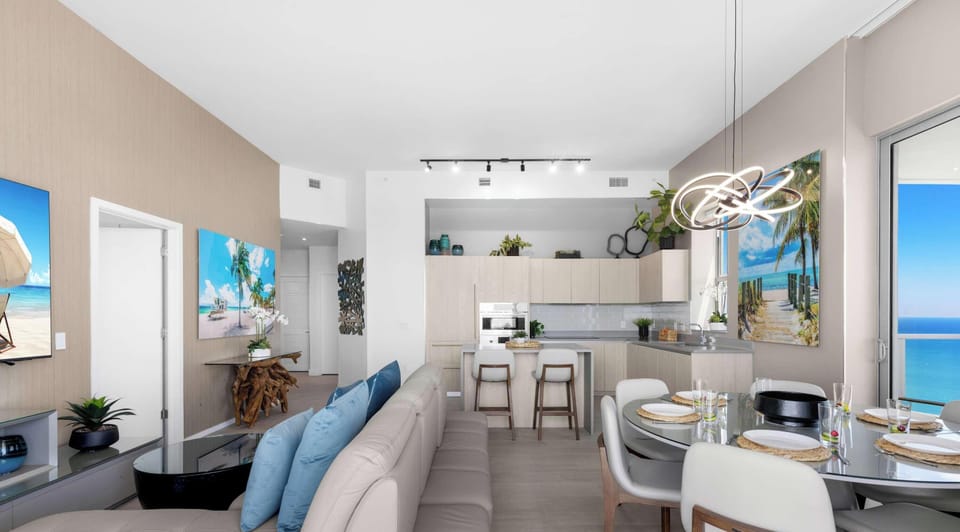 Living room - Open layout 