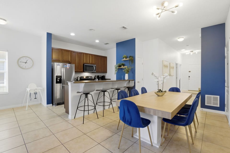 Plenty of seating for the whole crew—ideal for big family dinners or game nights.