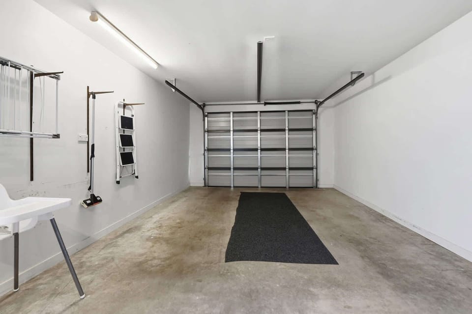 Internal-access double garage