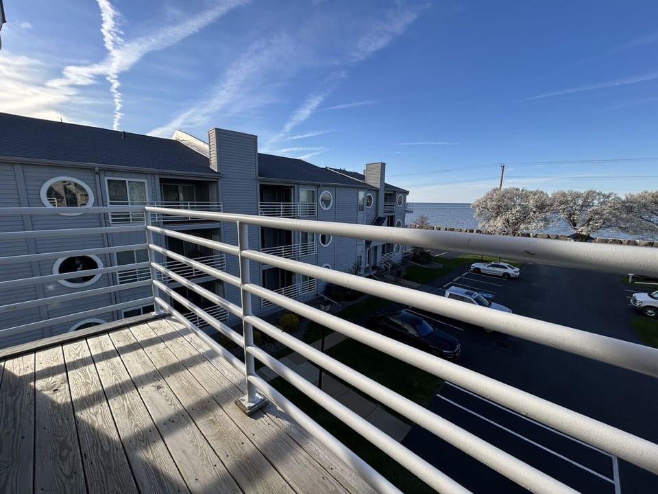 Open air balcony off of the bedroom