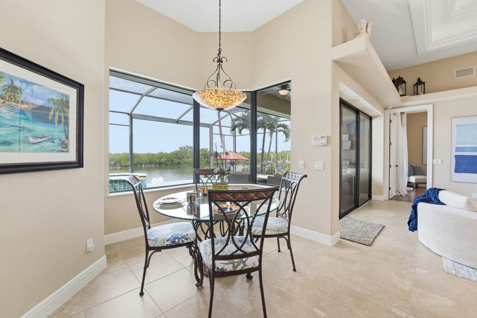 Breakfast Nook