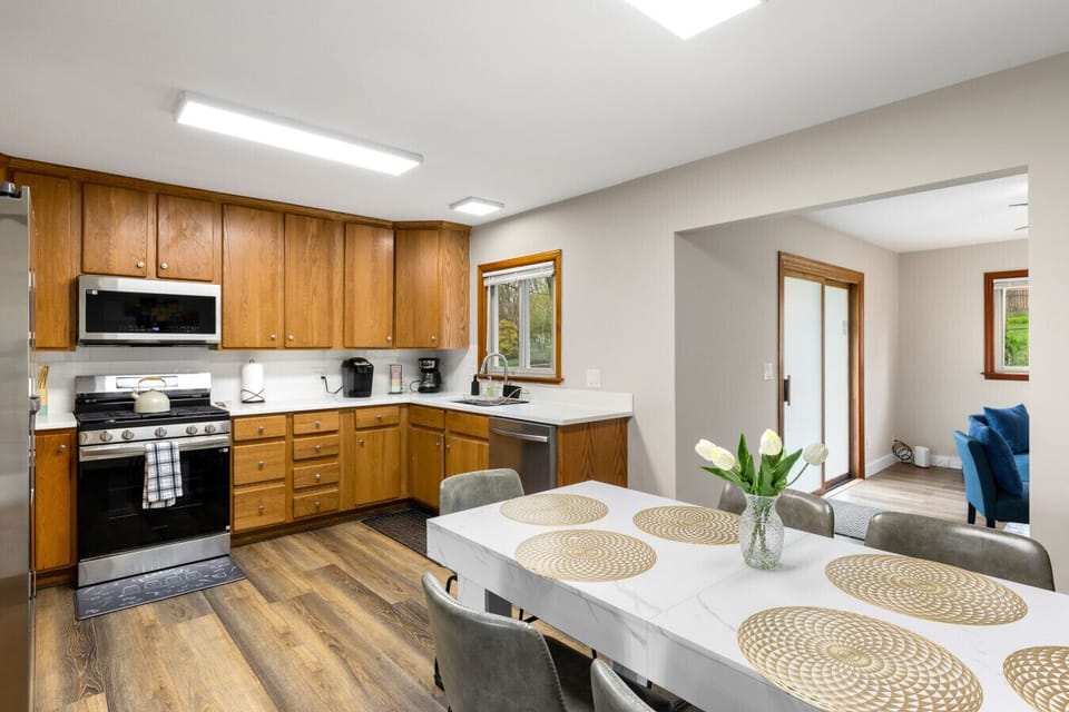 Functional kitchen and dining space with a comfortable layout
