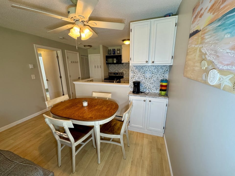 Dining / Living Room