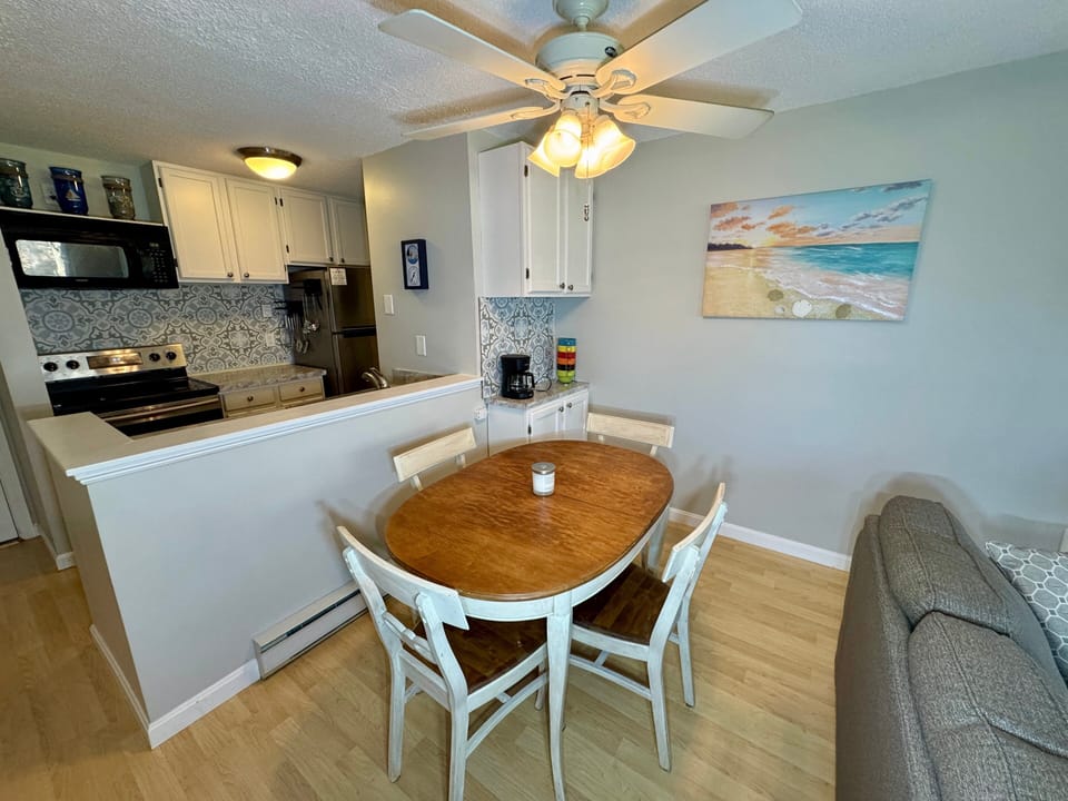Dining / Living Room