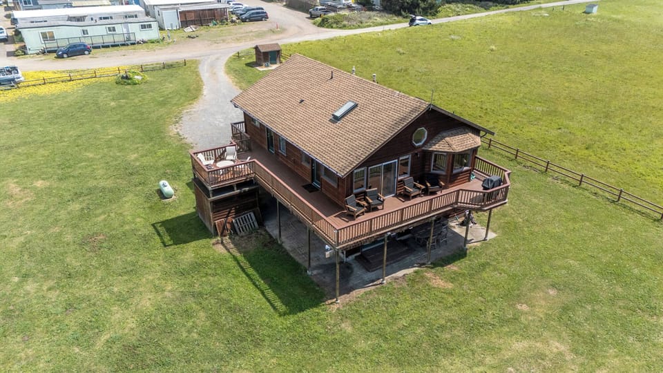 The cabin on the coast