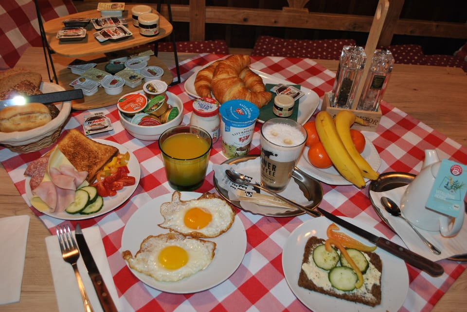 Breakfast meal