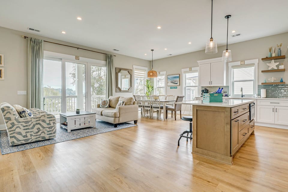 Living Room | Unit 2