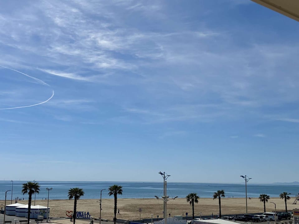 Beach/ocean view