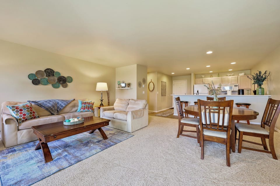 212 Vacation by the Sea