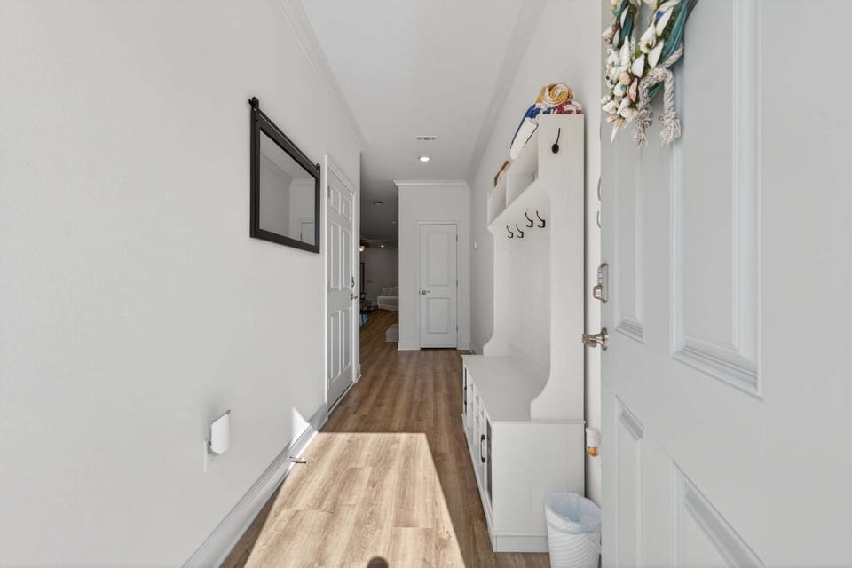 Indoors, Floor, Flooring, Architecture, Building