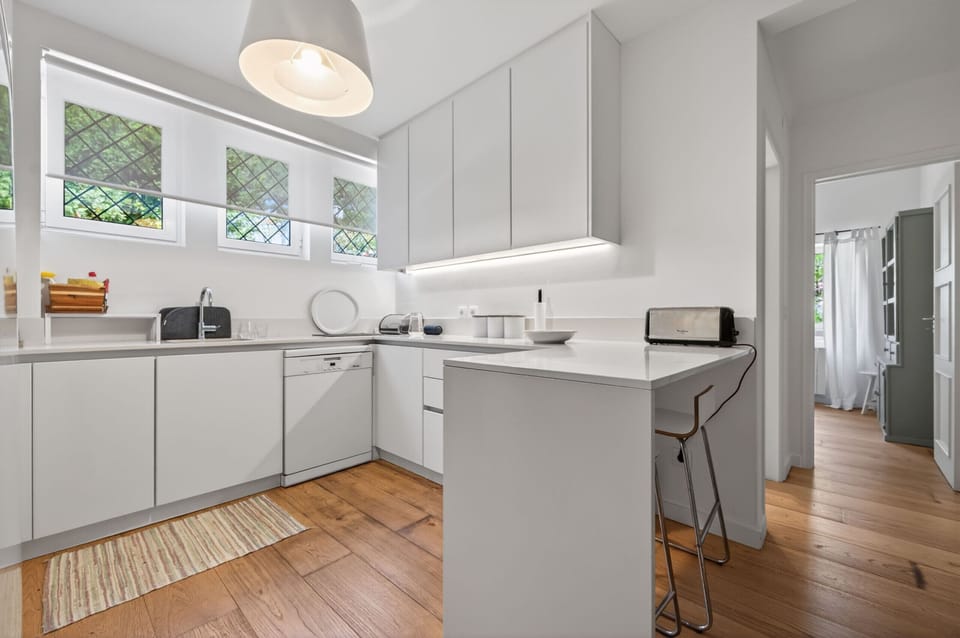 Fully equipped kitchen — Villa Natura, holiday villa with fenced private pool in Colares, Sintra