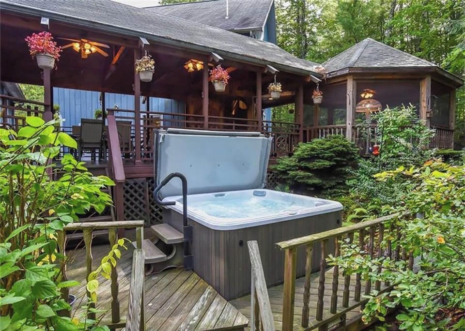 Hot Tub