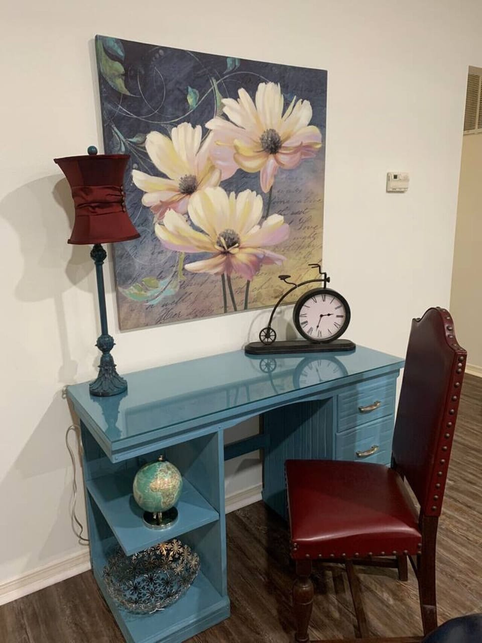 Small Work Station in LR