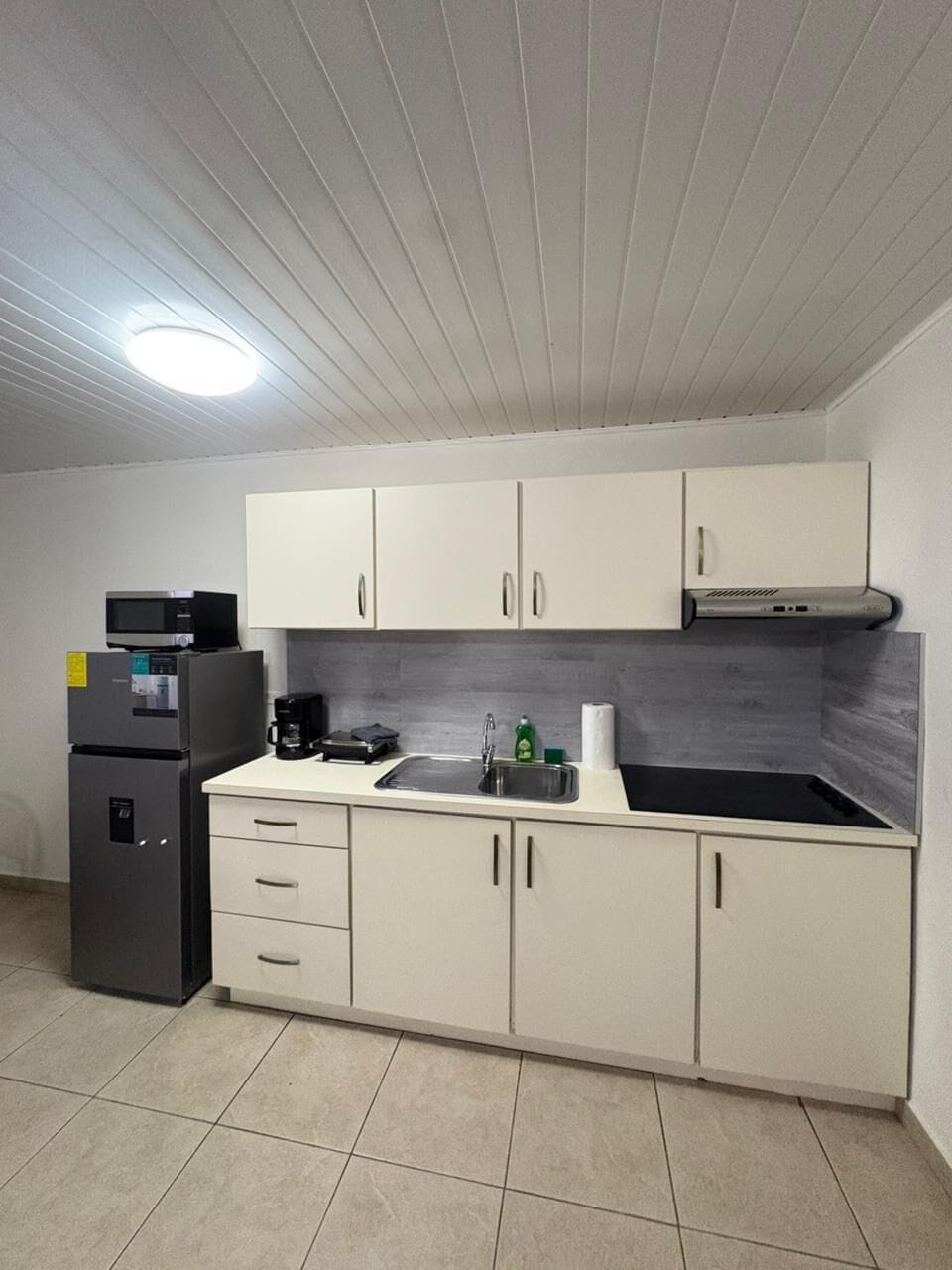 Puerta del Sol #6-Studio near airport shared pool sleeps 4 (1388)