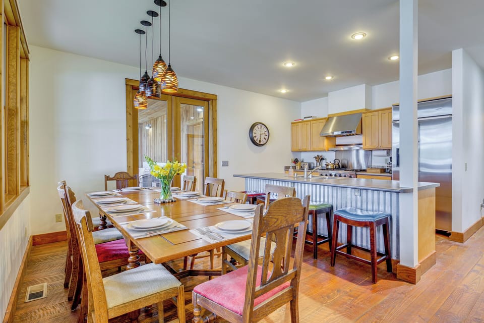 Property Interior | 2-Story Home