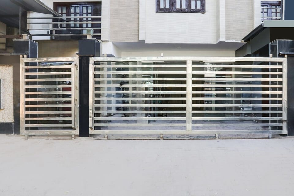 Entrance / Reception