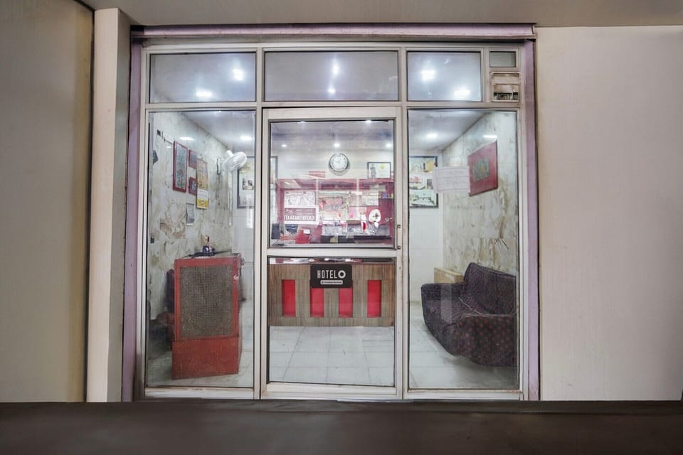 Entrance / Reception