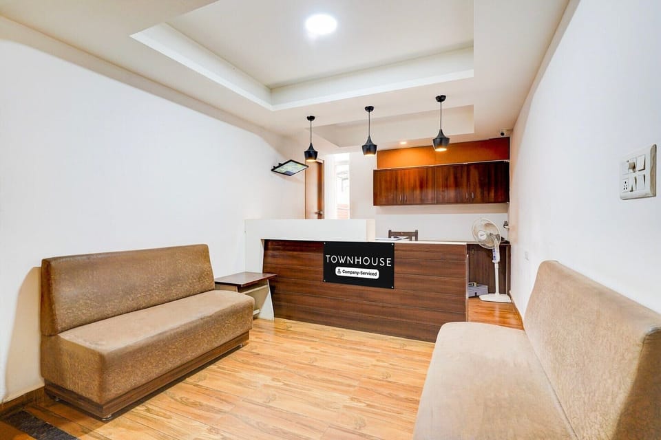 Entrance / Reception