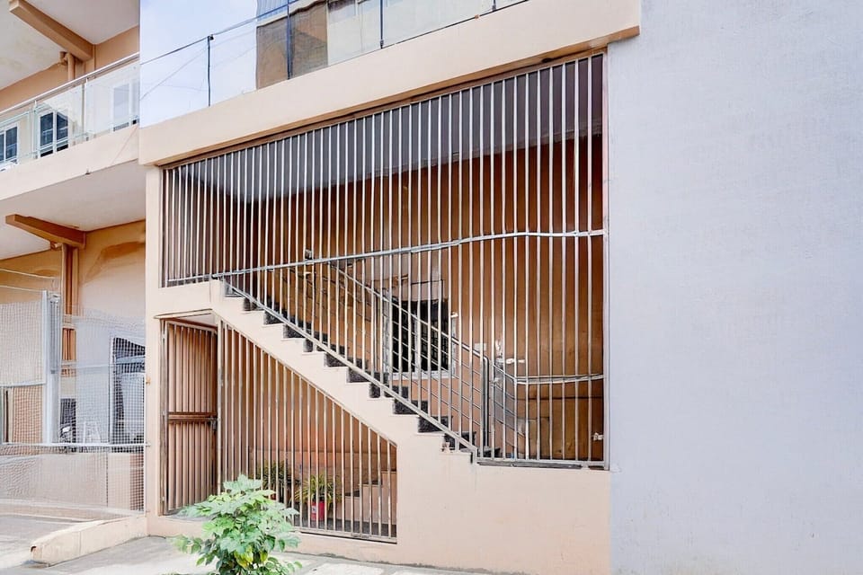 Entrance / Reception