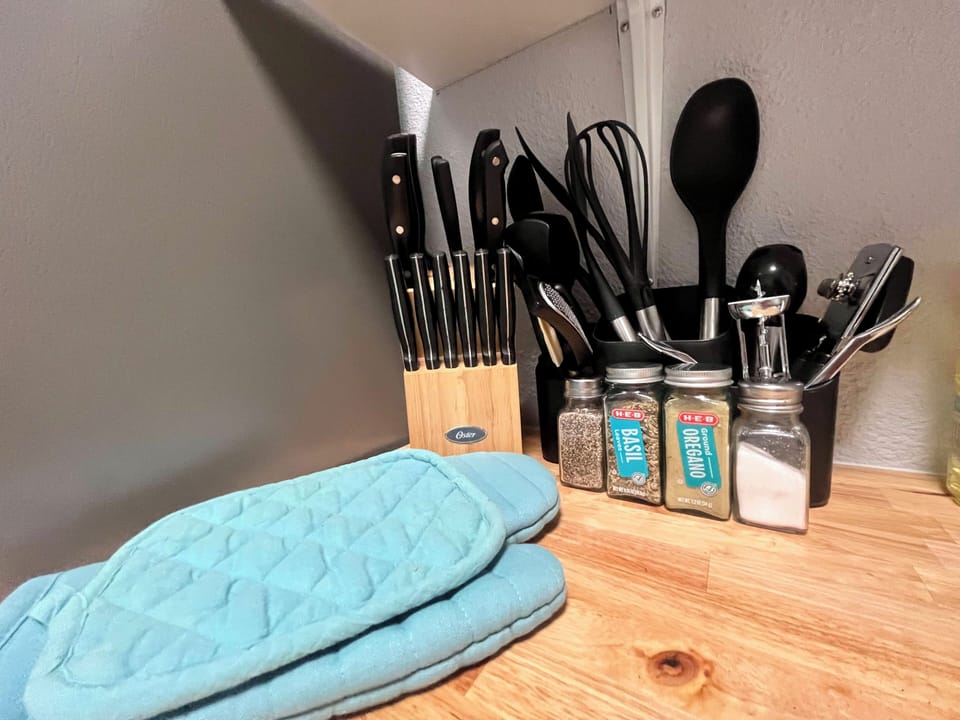 Small details, big convenience—complimentary spices, quality knives, and cooking utensils are ready for your culinary creations.