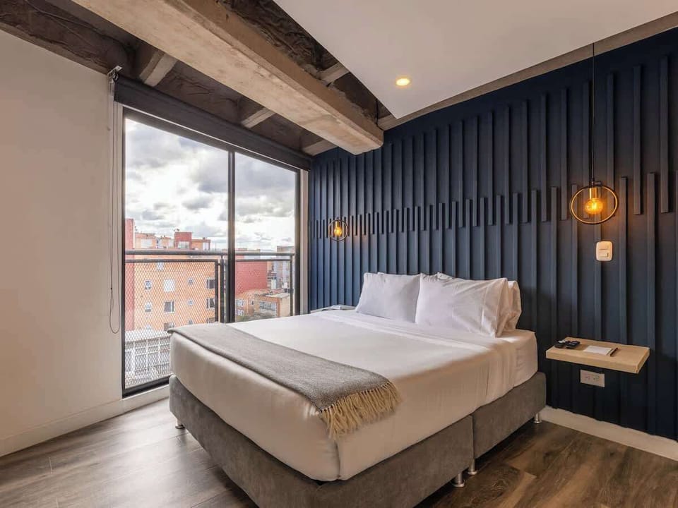 30ab02af-708d-43-zYHRO